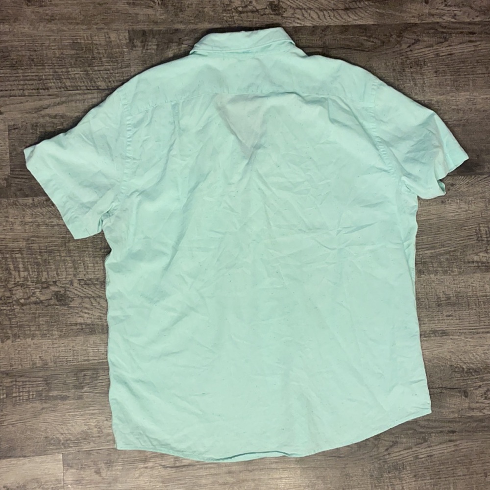 Mint button down - Picture 2 of 3